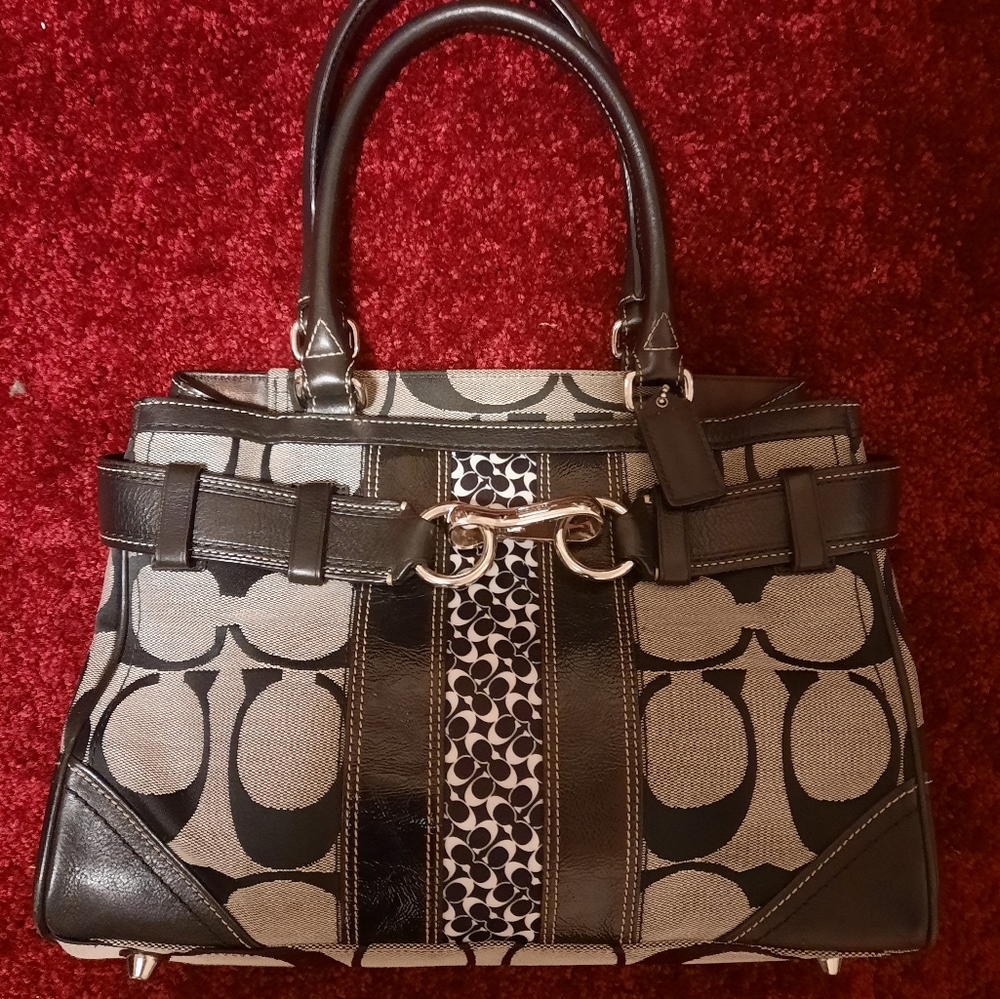 COACH Black Canvas & Leather HAMPTON CARRY-ALL SIGNATURE HANDBAG - F13072